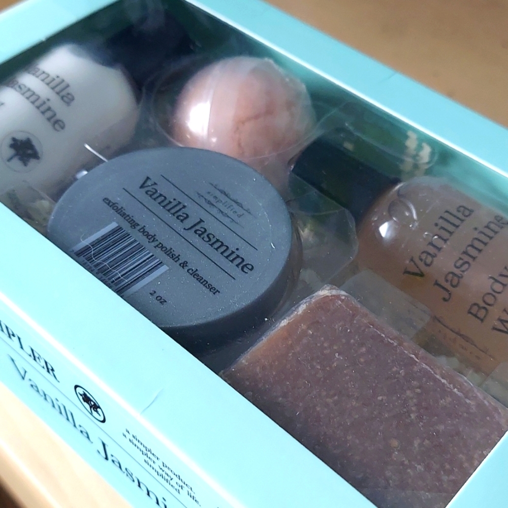 Vanilla Jasmine 5 Piece Bath Set